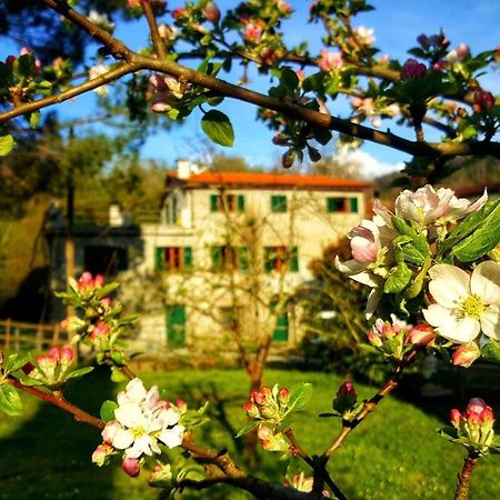 B&B Tre Ponti Castiglione Chiavarese Exterior foto